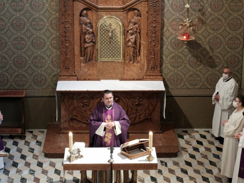 sötétzsolozsma (4).JPG